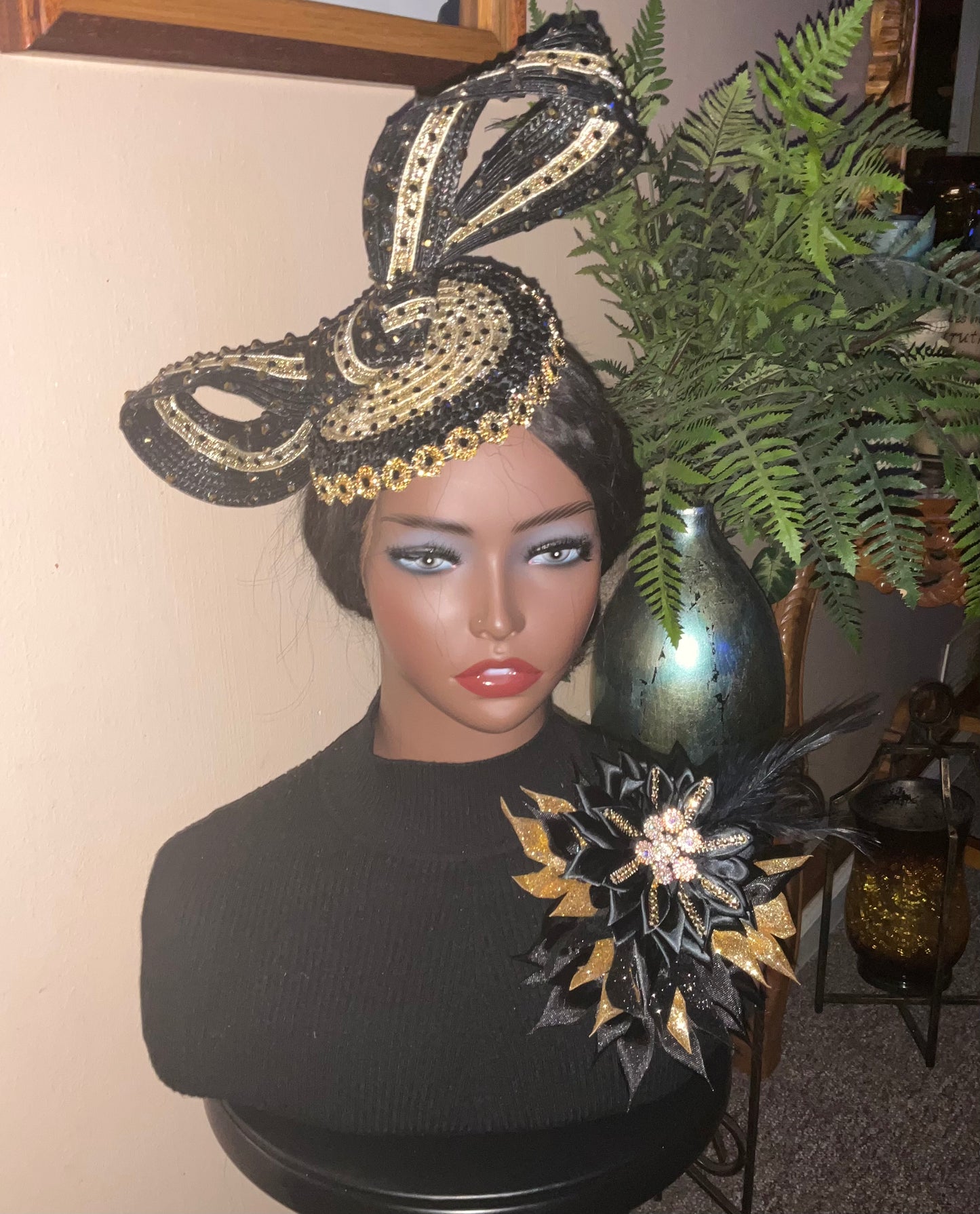 Fascinator Hat and Large Brooch Sets