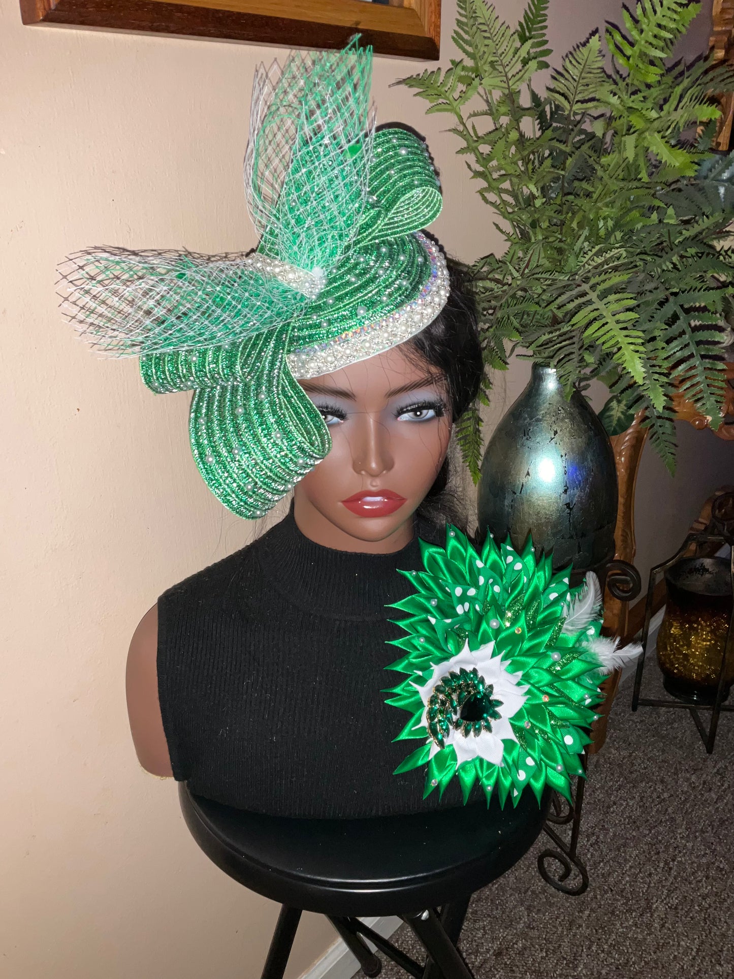 Fascinator Hat and Large Brooch Sets